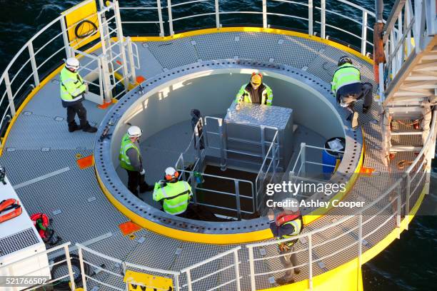 construction of the walney offshore wind farm, cumbria, uk - carbon neutrality stock pictures, royalty-free photos & images
