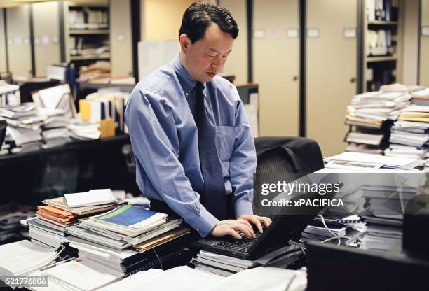 workers in the office of credit suisse first boston (csfb) - credit suisse stock pictures, royalty-free photos & images