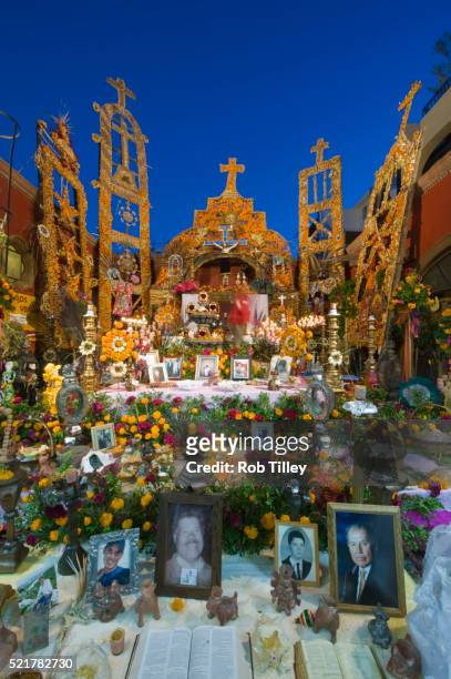 day of the dead altar - day of the dead stock pictures, royalty-free photos & images