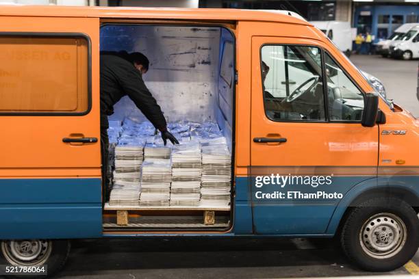 newspaper production at tamedia zurich printing plant - printing zurich stock pictures, royalty-free photos & images