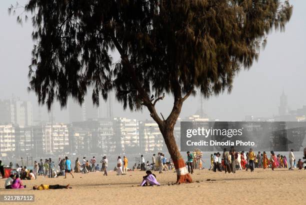 girgaum chowpatty beach, bombay, mumbai, maharashtra, india - girgaum chowpatty beach stock pictures, royalty-free photos & images