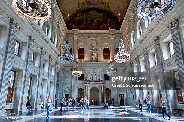 amsterdam, the citizens' hall in the royal palace - koninklijk paleis amsterdam stock pictures, royalty-free photos & images