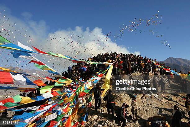 chinese celebrate new year - losar tibetan new year stock pictures, royalty-free photos & images