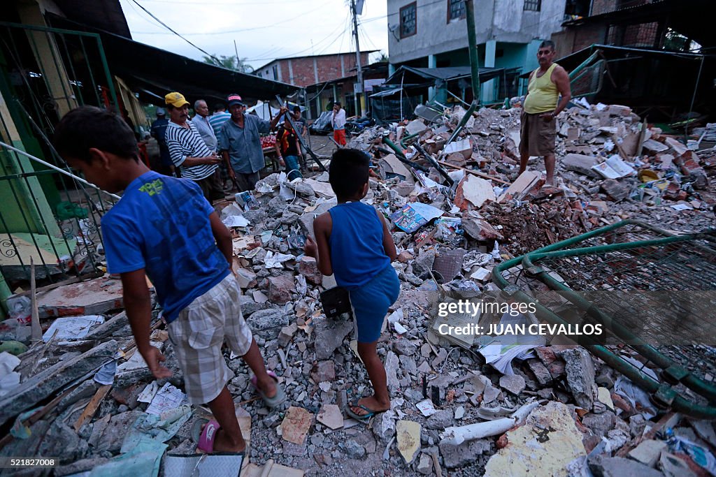 TOPSHOT-ECUADOR-QUAKE
