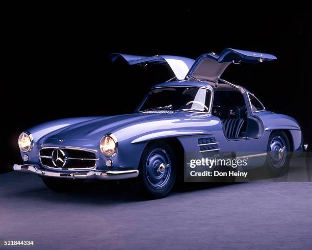 open gullwing doors on a 1956 mercedes-benz 300 sl - gullwing doors stock pictures, royalty-free photos & images