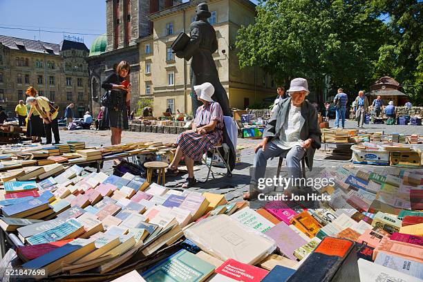 daily outdoor used-book market at the royal arsenal - royal arsenal stock pictures, royalty-free photos & images