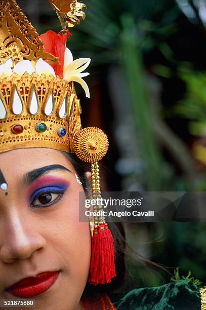 female balinese dancer - bali women tradition head stock pictures, royalty-free photos & images