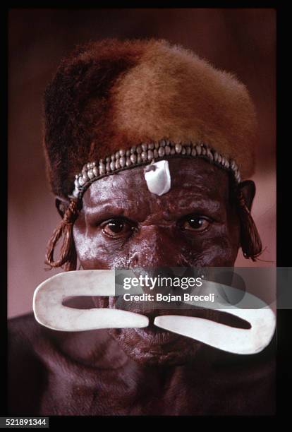 Azmat Man 251 Asmat Tribe Stock Photos, High-Res Pictures, and Images - Getty Images