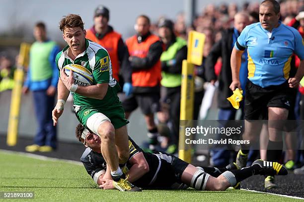 Alex Lewington of London Irish holds off Will Welch during the Aviva Premiership match between Newcastle Falcons and London Irish at Kingston Park on...