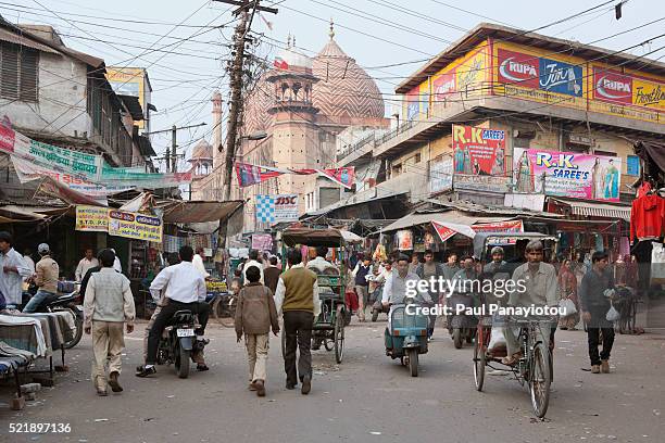 the main bazaar in agra, uttar pradesh, india - agra market stock pictures, royalty-free photos & images