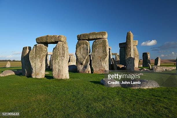 stonehenge - stonehenge stock pictures, royalty-free photos & images