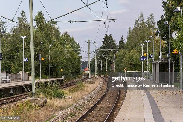 suburban train station - alemanha stock-fotos und bilder