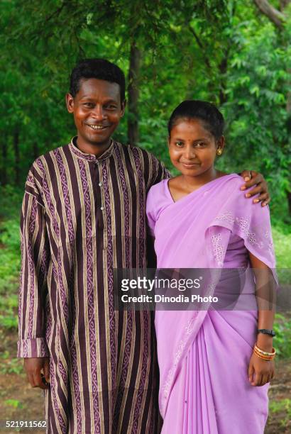 ho tribes couple, chakradharpur, jharkhand, india - chakradharpur stock pictures, royalty-free photos & images