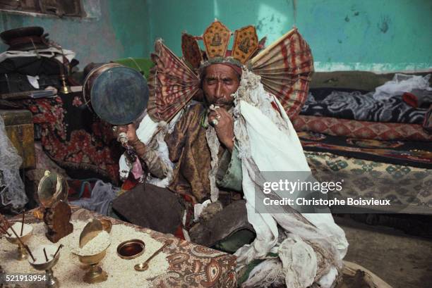 shaman in a trance - trance state stock pictures, royalty-free photos & images