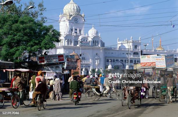 temple at amritsar - amritsar stockfoto's en -beelden