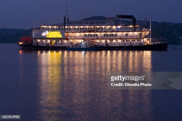 illuminated casino cruise in mondovi river, panjim, goa, india, asia - panjim stock pictures, royalty-free photos & images