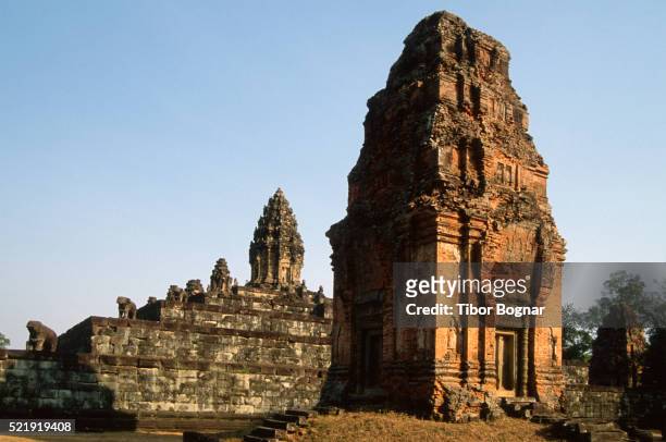 angkor, roluos, bakong temple - tibor bognar cambodia bildbanksfoton och bilder