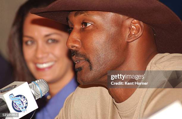 Karl Malone, along with wife Kay, announces his retirement from the NBA on February 13, 2005 at the Delta Center in Salt Lake City, Utah. NOTE TO...