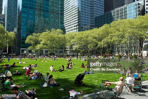 bryant park - bo zaunders stock pictures, royalty-free photos & images