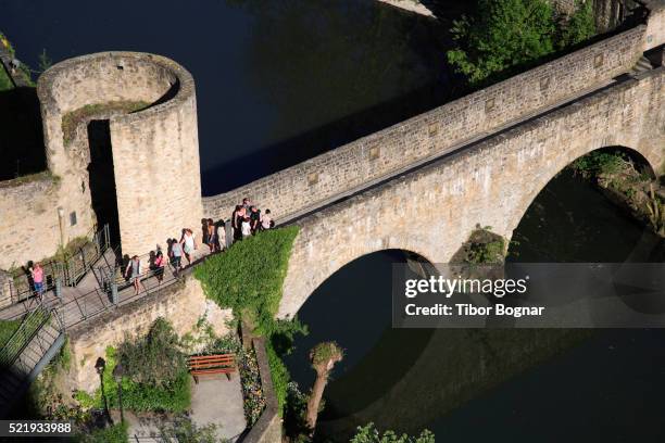 bridge over the alzette river in luxembourg city - grand duke henri of luxembourg stockfoto's en -beelden