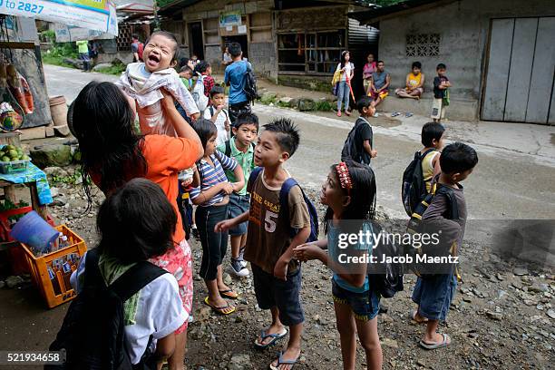 children waiting to go to school - bopha stock pictures, royalty-free photos & images