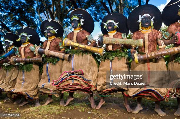 Enga Colour Enga Photos and Premium High Res Pictures - Getty Images