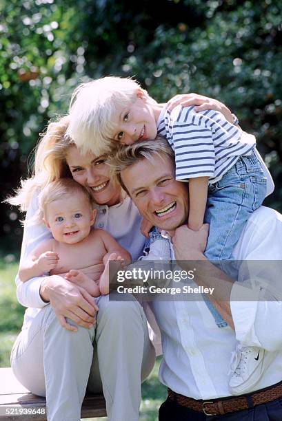 parents with cute kids - love 119 stock pictures, royalty-free photos & images