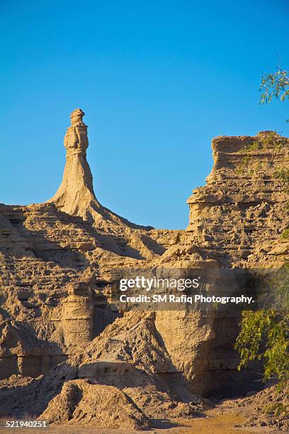 (princess of hope) rock formation - baluchistan plateau stock pictures, royalty-free photos & images