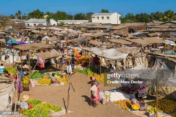 sikama market in madagascar - madagascar imagens e fotografias de stock