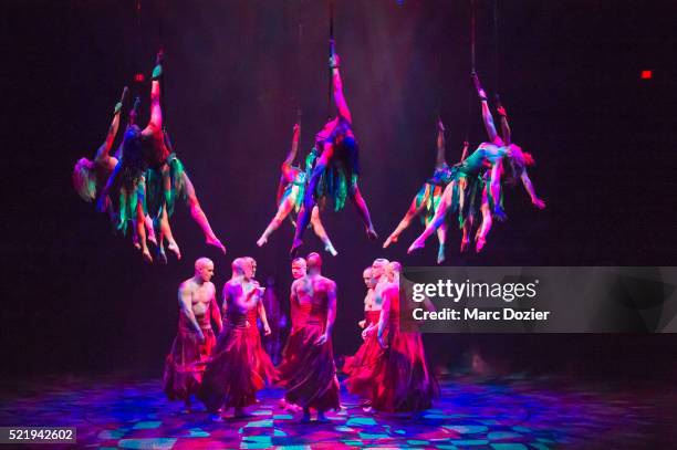 the dream, le reve show in las vegas - las vegas show stock pictures, royalty-free photos & images