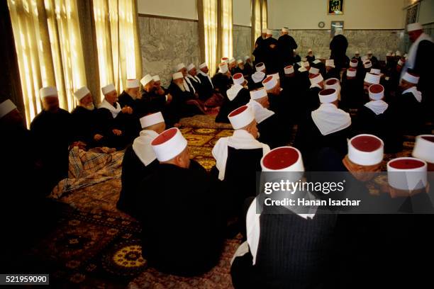 prayer hall at nabi shueib - drusen glaube stock-fotos und bilder