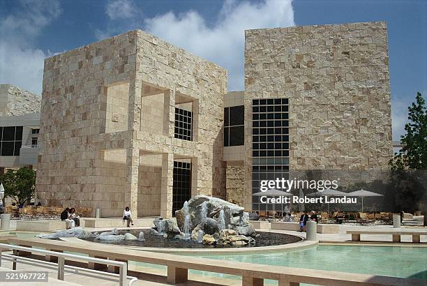 fountain at the j. paul getty museum - getty museum stock pictures, royalty-free photos & images