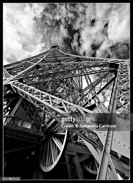 tour eiffel - tour de francia stockfoto's en -beelden