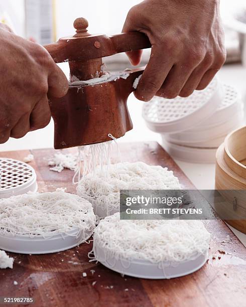 how to make curry step 05 - vermicelli stock pictures, royalty-free photos & images