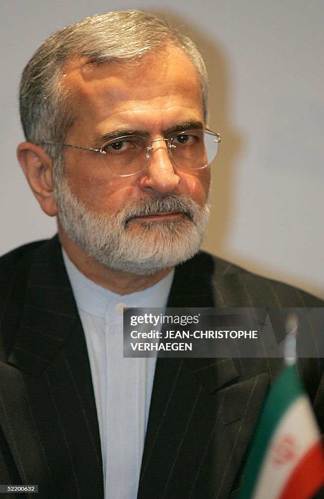 Iranian Foreign Minister Kamal Kharazi i