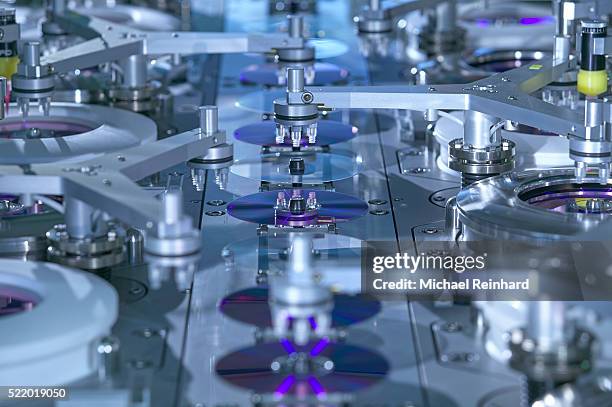 Machine Chip Storage 3,825 Manufacturing Computer Chips Stock Photos, High-Res Pictures, and ...