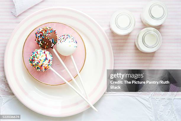 cake pops - cake pop stock pictures, royalty-free photos & images