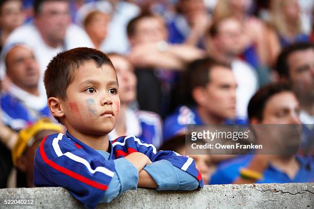 french soccer fans at fifa world cup 2006 finals - french cup soccer stock pictures, royalty-free photos & images
