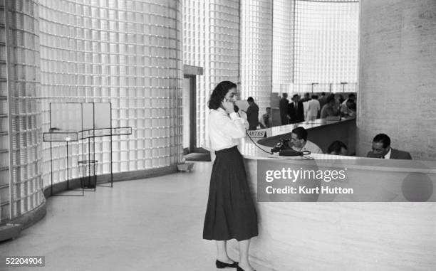 The glass interior of the Boavista Bank in Rio De Janeiro, designed by Brazilian architect Oscar Niemeyer, 3rd June 1960. Original Publication :...