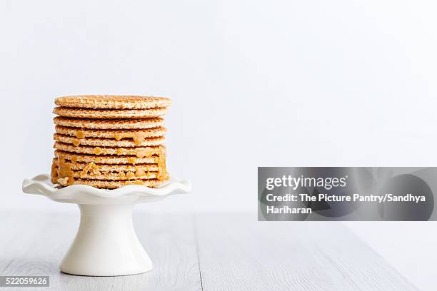 stroopwafels - stroopwafels stock-fotos und bilder