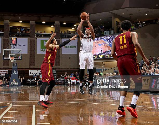 Jarnell Stokes of the Sioux Falls Skyforce spots up for a jumper over Jordan Morgan of the Canton Charge during their NBA D-League Eastern Conference...