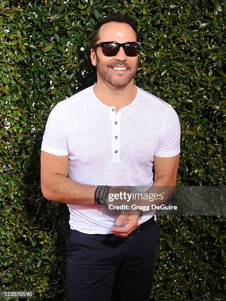 Actor Jeremy Piven arrives at the 13th Annual Stuart House Benefit at John Varvatos on April 17, 2016 in Los Angeles, California.