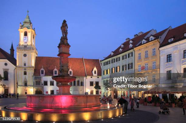 bratislava, main square, roland's fountain - bratislava bildbanksfoton och bilder