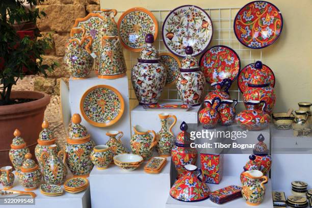 spain; andalusia; cordoba, pottery, handicraft, - cerámica fotografías e imágenes de stock