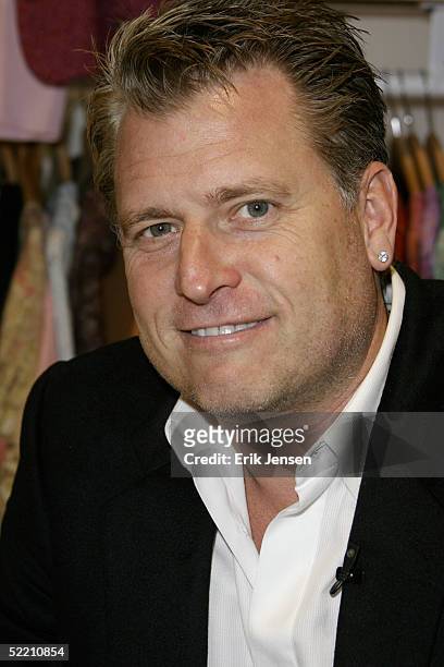 Joe Simpson poses at the MAGIC convention on February 15, 2005 in Las Vegas, Nevada.