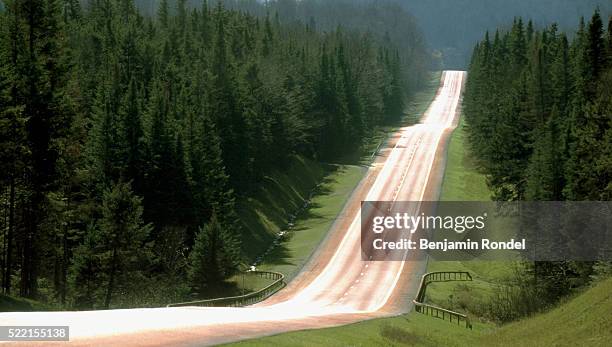 rural road - new york state - rural new york state stock pictures, royalty-free photos & images