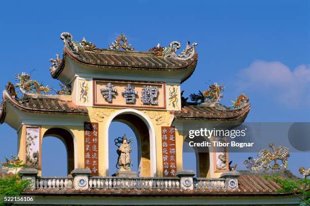 buddhist religious monument - dalat stock pictures, royalty-free photos & images