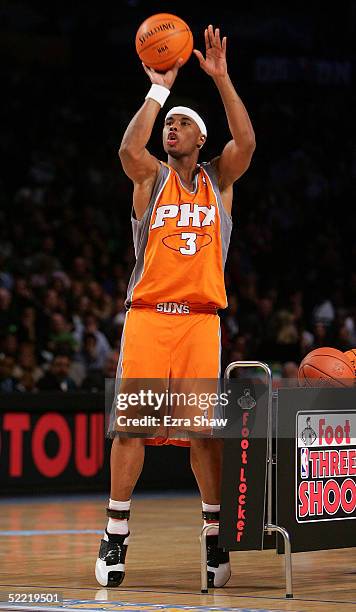 Quentin Richardson of the Phoenix Suns puts up a shot in the Foot Locker Three-Point Shootout, part of 2005 NBA All-Star Weekend at Pepsi Center on...