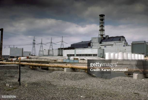 chernobyl nuclear reactor - chernobyl fotografías e imágenes de stock