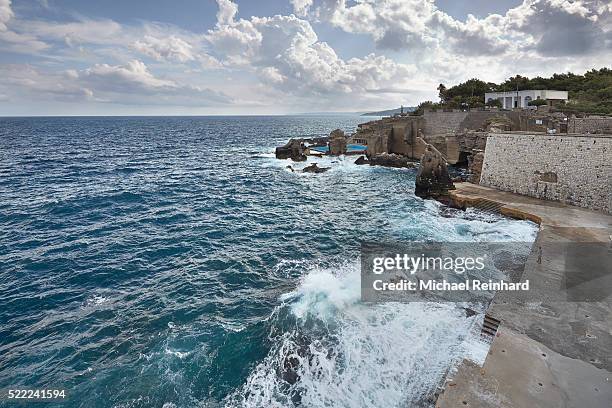 santa cesarea therme - cesarea 個照片及圖片檔